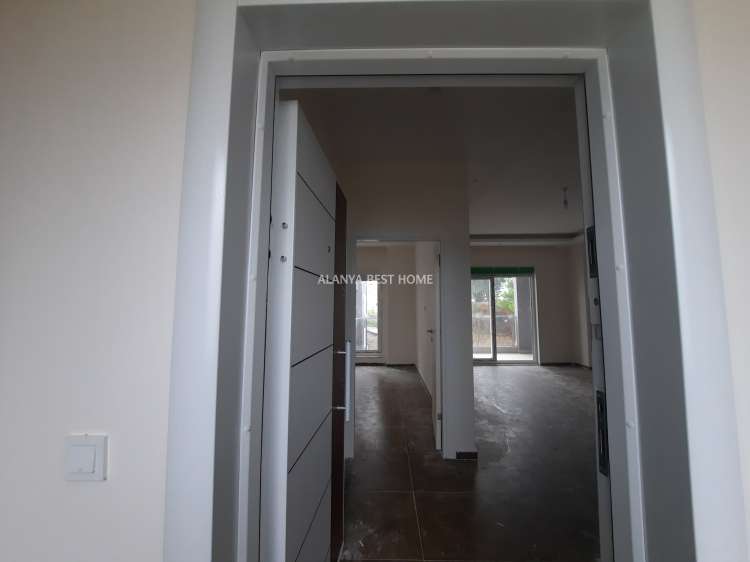 AVSALLAR DENİZE YAKIN KAT MÜLKİYETLİ OTURUMA HAZIR 