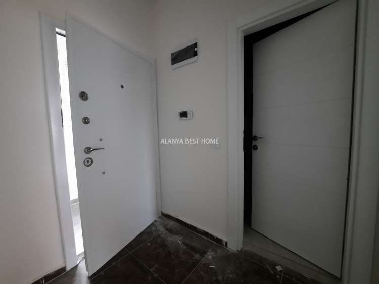 AVSALLAR DENİZE YAKIN KAT MÜLKİYETLİ OTURUMA HAZIR 