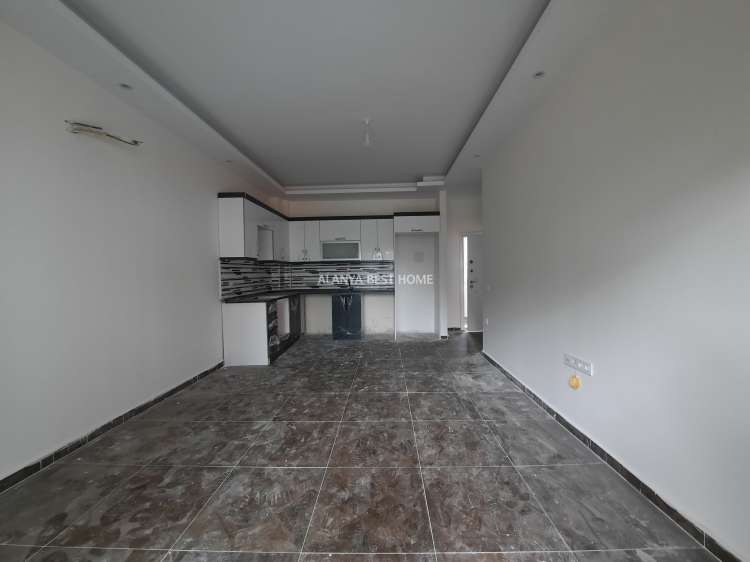 AVSALLAR DENİZE YAKIN KAT MÜLKİYETLİ OTURUMA HAZIR 