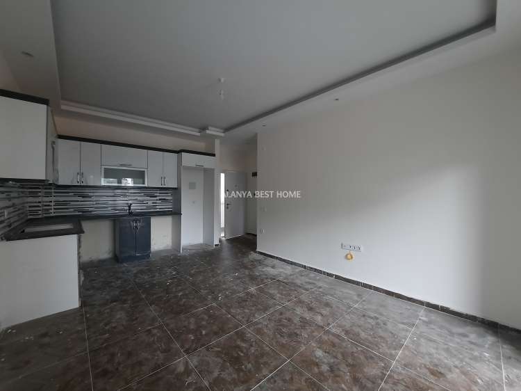 AVSALLAR DENİZE YAKIN KAT MÜLKİYETLİ OTURUMA HAZIR 