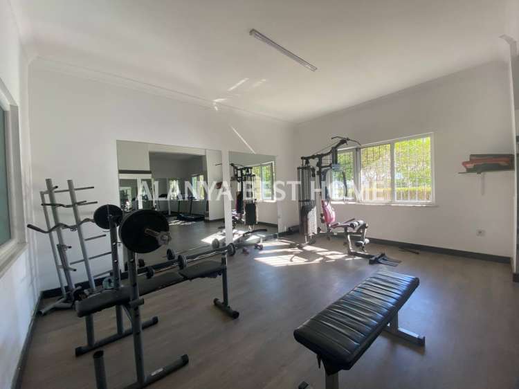 CİKCİLLİ MAHALLESİ ELİT 4 SİTESİNDE EŞYALI SATILIK 1+1 DAİRE