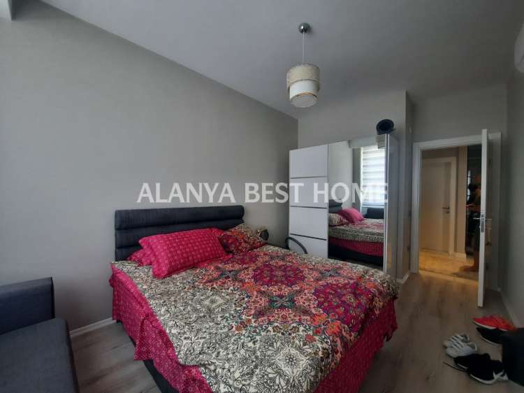 MAHMUTLAR'DA AKTİVİTELİ SİTE İÇERİSİNDE 4+1 AYRI MUTFAKLI SATILIK DÜZ AYAK DAİRE