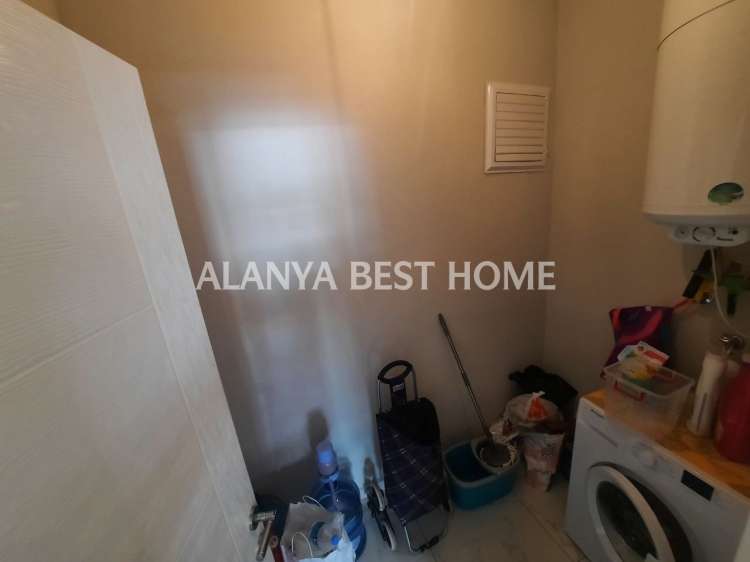 MAHMUTLAR'DA AKTİVİTELİ SİTE İÇERİSİNDE 4+1 AYRI MUTFAKLI SATILIK DÜZ AYAK DAİRE