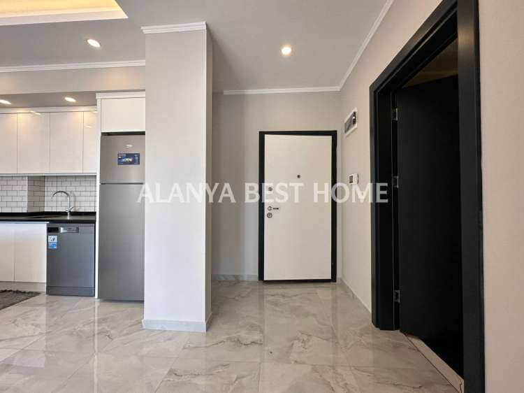 AVSALLAR'DA FULL AKTİVİTELİ SİTE İÇİNDE 1+1 SIFIR EŞYALI 65 m2